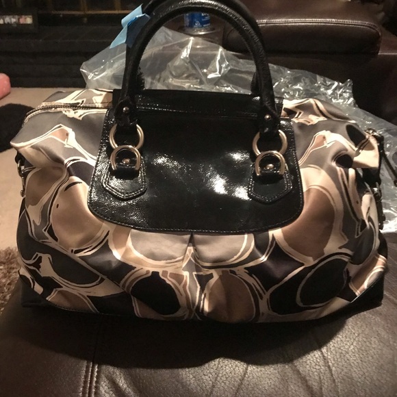 Coach Handbag - Picture 3 of 8